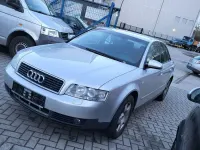 Käytetty Audi A4 131 HP (96 kW) 2001 Hopea Sedan