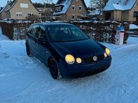 Gebraucht VW Polo 63 PS (46 kW) 2003 Blau Kleinwagen