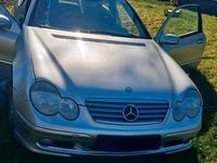 Second-hand Mercedes C200 163 CP (119 kW) 2002 Gri Berlinǎ