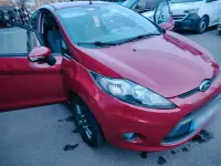 Gebraucht Ford Fiesta 82 PS (60 kW) 2011 Rot Kleinwagen
