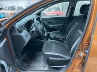 Gebraucht Dacia Duster Essentiel 114 PS (83 kW) 2019 Orange SUV