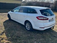 Gebraucht Ford Mondeo 140 PS (102 kW) 2012 Weiß Kombi