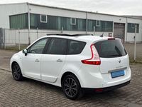 Gebraucht Renault Scénic III Bose Edition 150 PS (110 kW) 2011 Weiß Van / Kleinbus