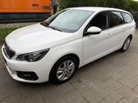 Gebraucht Peugeot 308 Active 131 PS (96 kW) 2019 Weiß Kombi