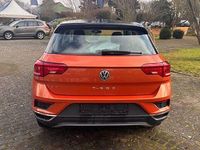 Usado VW T-Roc Style 116 HP (85 kW) 2018 Laranja SUV