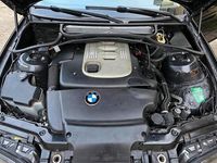 Gebraucht BMW 320 150 PS (110 kW) 2004 Schwarz Kombi