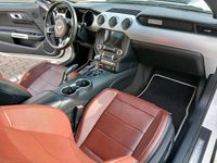 Gebraucht Ford Mustang 317 PS (233 kW) 2018 Weiß Limousine