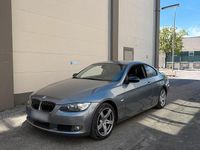 Gebraucht BMW 320 M Sport 177 PS (130 kW) 2009 Grau Coupé