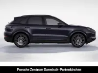 Gebraucht Porsche Cayenne 470 PS (345 kW) 2024 Chromitschwarzmetallic SUV