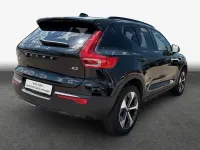 Gebraucht Volvo XC40 Plus 163 PS (119 kW) 2025 Onyx schwarzmetallic SUV