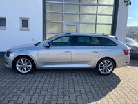 Gebraucht Skoda Superb Style 150 PS (110 kW) 2017 Silber Kombi