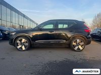 Second-hand Volvo XC40 Core 300 kW (408 CP) 2022 Negru SUV