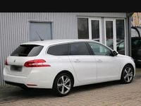 Gebraucht Peugeot 308 SW Allure 130 PS (95 kW) 2015 Weiß Kombi