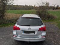 Gebraucht Opel Astra 110 PS (80 kW) 2015 Silber Kombi