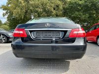 Gebraucht Mercedes E200 136 PS (100 kW) 2010 Schwarz Limousine