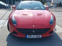 Second-hand Ferrari California 560 CP (411 kW) 2017 Roșu Cabrio