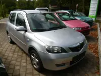 Gebraucht Mazda 2 Exclusive 80 PS (58 kW) 2003 Moondust silver Kleinwagen
