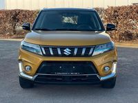 Gebraucht Suzuki Vitara Comfort+ 102 PS (75 kW) 2023 Gelb SUV