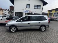 Gebraucht Opel Zafira Elegance 125 PS (91 kW) 2000 Starsilber m2 Van / Kleinbus