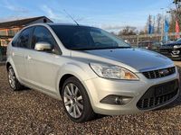 Gebraucht Ford Focus 125 PS (91 kW) 2010 Silber Limousine