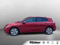 Gebraucht VW Golf VIII Style 150 PS (110 kW) 2022 Rot Limousine