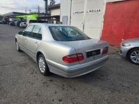 Gebraucht Mercedes E320 Elegance 224 PS (164 kW) 2000 Silber Limousine