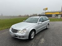 Gebraucht Mercedes E320 Avantgarde 224 PS (164 kW) 2006 Silber Kombi