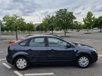 Usata Ford Focus 101 CV (74 kW) 2006 Blu Utilitaria
