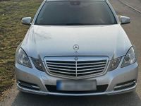 Gebraucht Mercedes E220 Elegance 170 PS (125 kW) 2012 Silber Kombi