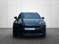 Gebraucht Porsche Macan Turbo 469 kW (639 PS) 2026 Schwarz SUV