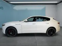 Gebraucht Maserati Levante 349 PS (256 kW) 2021 Weiß SUV