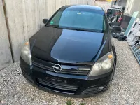 Używany Opel Astra 105 KM (77 kW) 2005 Czarny Hatchback