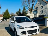 Gebraucht Ford Kuga Trend 150 PS (110 kW) 2015 Weiß SUV