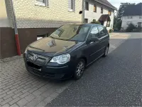 Gebraucht VW Polo 80 PS (58 kW) 2009 Grau Kleinwagen