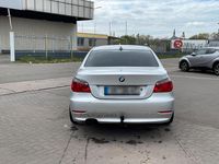 Gebraucht BMW 525 197 PS (144 kW) 2009 Silber Limousine