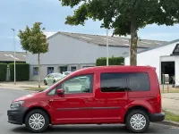 Gebraucht VW Caddy Trendline 102 PS (75 kW) 2018 Rot Van / Kleinbus