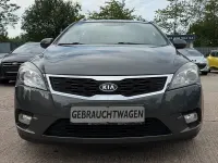 Gebraucht Kia Ceed Spirit 125 PS (91 kW) 2012 Grau Kleinwagen
