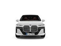 Gebraucht BMW 740 Executive 286 PS (210 kW) 2025 Weiß Limousine