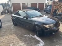 Gebraucht BMW 120 Cabriolet Sport Line 170 PS (125 kW) 2008 Schwarz Cabrio