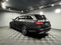 Gebraucht Mercedes E300 Exclusive 306 PS (225 kW) 2022 Grau Limousine