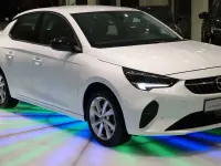 Używany Opel Corsa Elegance 131 KM (96 kW) 2023 Biały Hatchback