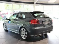 Gebraucht Audi S3 Sport 265 PS (194 kW) 2010 Meteorgrau perleffekt Kleinwagen
