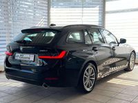 Gebraucht BMW 318 150 PS (110 kW) 2023 Schwarz Kombi
