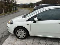 Gebraucht Fiat Punto 77 PS (56 kW) 2012 Weiß Kleinwagen