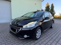 Gebraucht Peugeot 208 Active 82 PS (60 kW) 2012 Schwarz Kleinwagen