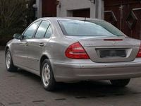 Gebraucht Mercedes E220 150 PS (110 kW) 2005 Grau Limousine