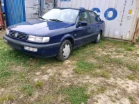 Gebraucht VW Passat 100 PS (73 kW) 1996 Blau Limousine
