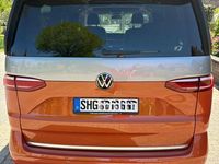 Usata VW Multivan Style 150 CV (110 kW) 2023 Arancione Monovolume