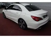 Gebraucht Mercedes CLA250 Night 211 PS (155 kW) 2016 Calcitweiss/zirrusweiss (metallic) Limousine