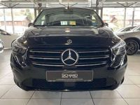 Gebraucht Mercedes T180 Progressive 116 PS (85 kW) 2024 Loparitschwarz Van / Kleinbus